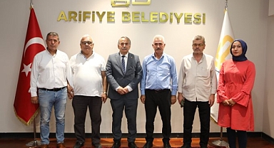 Arifiye’de Gönül Köprüsü: Muhtar ve Başkan Bir Arada