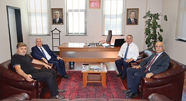 Arifiye’de Yeni Dönem: Milli Eğitim Müdürü Ali Dere’den Başkan Karakullukçu’ya Ziyaret