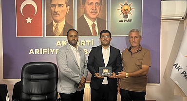 Arifiye Muhtarlarından Başkan Yeşilyurt’a Hayırlı Olsun Ziyareti