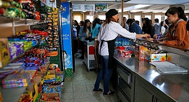 Çay 25 TL, Döner 110 TL! İşte Sakarya Kantin Fiyatları!