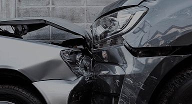 Hanlıköy'de Kebapçı Önünde Kaza: Neyse ki Yaralanan Yok