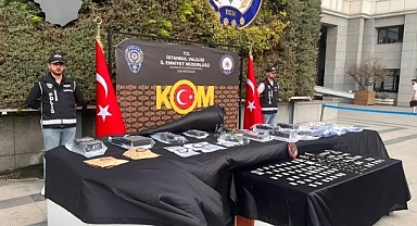 Sakaryalı Ünlü Kuyumcu ve Oğlu Kaçak Pırlanta Operasyonunda Serbest Bırakıldı