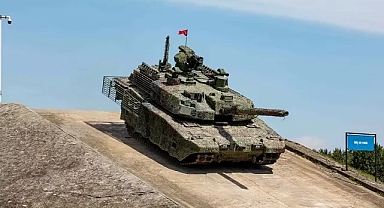 Arifiye’den Dünyaya: Milli Tank ALTAY İlk Kez Türk Silahlı Kuvvetlerine Teslim Edilecek