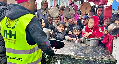 Arifiye’den Gazze’ye Uzanan İyilik Eli: Sıcak Yemek Dağıtımları Devam Ediyor