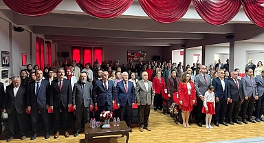 Başkan Karakullukçu, Üzeyir Garih Ortaokulu’nun 29 Ekim Programına Katıldı