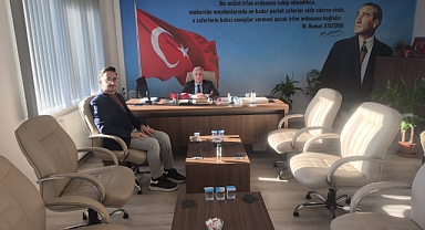 Gençlikten Eğitime Ortak Adım: Sinan Taha Coşkun’dan İlçe Milli Eğitim Müdürü Ali Dere’ye Ziyaret