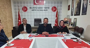 MHP Arifiye'de Olağan Toplantı ve Anlamlı Kutlama