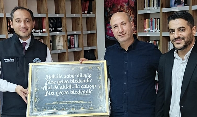 Sözcüklerin Büyüsüyle Bir Gün: Arifiye’de Edebiyat Yolculuğu Başladı