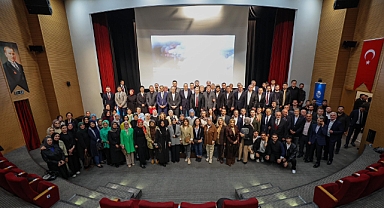 AK Parti Sakarya’da Ortak Akıl Buluşması: Teşkilat Güç Birliği Mesajı Verdi