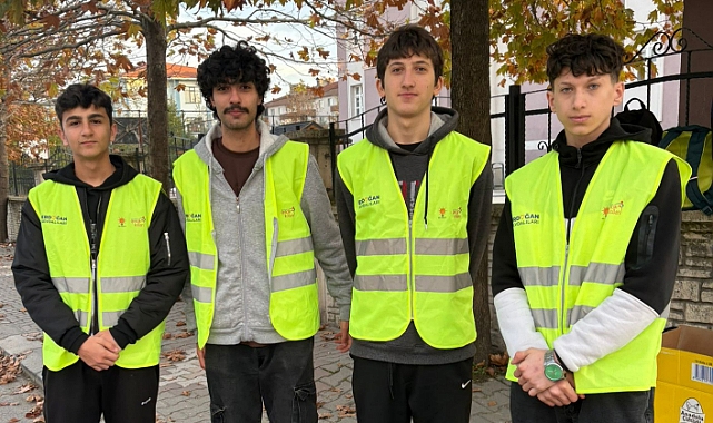 AK Parti Arifiye'den Öğrencilere