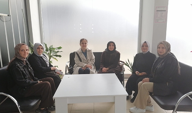 Arifiye Kadın Kollarından Kadın Esnafa Moral Ziyareti