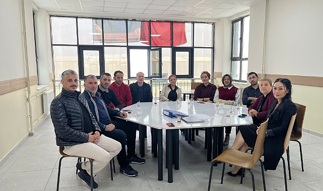 Hanlı İlköğretim’de Güven Tazeledi: Okul Aile Birliği Başkanı Yeniden Adem Şekerli