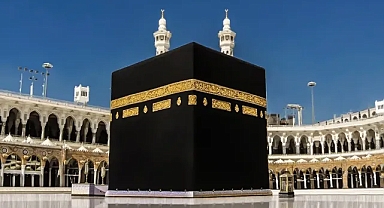 Muhtar Ayhan İnan ve Mahalle Sakinleri Umreye Uğurlandı