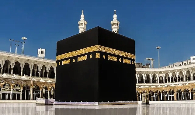 Muhtar Ayhan İnan ve Mahalle Sakinleri Umreye Uğurlandı