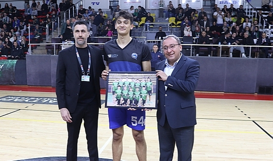 Sakarya’nın Gururu Yusuf Çelik Rakip Formayla Sahada