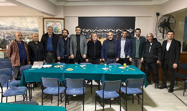 Anahtar Parti Arifiye İlçe Teşkilatı, Erzurumlular Derneği'ni Ziyaret Etti: İlçe Gündemi İstişare Edildi