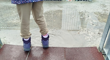 Arifiye’de Alt Geçit Sorunu: Her Yağmurda Su Birikiyor!