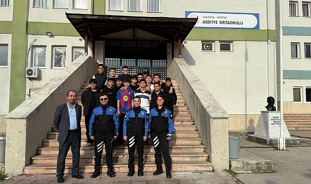 Arifiye Ortaokulu’nda Öğrencilere Emniyetten Güvenlik Eğitimi