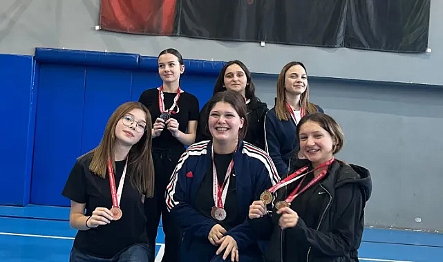 Genç Sporcular İl Yarışmalarında Arifiye’nin Gururu Oldu!