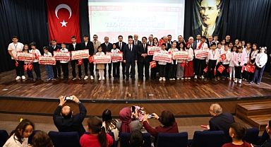 Sakarya’da Yerli ve Millî Teknoloji Rüzgârı: En İyi Maketler Ödüllendirildi