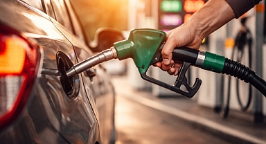 Akaryakıt Zamlara Doyamadı: Benzin Fiyatları Yine Artıyor!