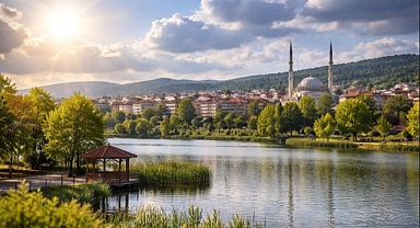 Arifiye'de Güneş Yüzünü Gösteriyor mu? 5 Günlük Hava Durumu Açıklandı!