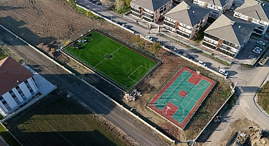 Arifiye’de Spor Sahaları Tamamlanıyor: Gençler Gün Sayıyor!