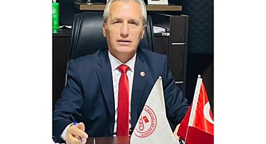 Arifiye muhtarlar derneği başkanı Nedret Kulaksız 10 Ocak Çalışan Gazeteciler gününü kutladı.