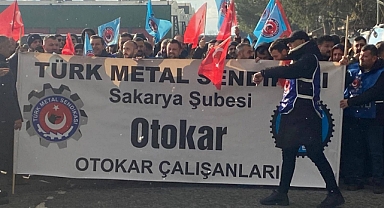 Metal İşçileri Geri Adım Atmıyor: Sakarya’da Eylemler Sürüyor!