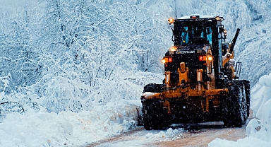 Sakarya’da Kar Alarmı: 5 İlçede Kapanan Yollar Bir Bir Açılıyor
