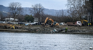 Sapanca’da Bataklık Alarmı: Kurtarma Ekibi de Çamura Saplandı