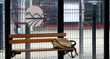 Arifiye’de Şüpheli Çanta Alarmı! Kontrollü Patlatma Yapıldı!