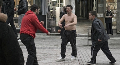 Çark Caddesi’nde Bıçaklı Kavga Paniği: Vatandaşlar Korku Dolu Anlar Yaşadı