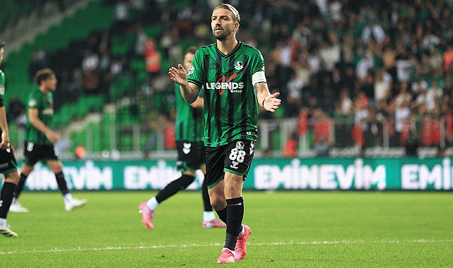 Sakaryaspor Sivasspor'a 4-1 Mağlup Oldu: Kümede Kalma Mücadelesi Zorlaşıyor!