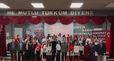 Arifiye'de Eğitim Renkleniyor: Üzeyir Garih Ortaokulu'nda 12 Mart Etkinliği