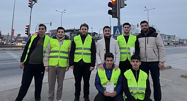 İftara Beş Kala Destek: AK Gençlik Arifiye’de Yolda Kalanları Unutmadı!