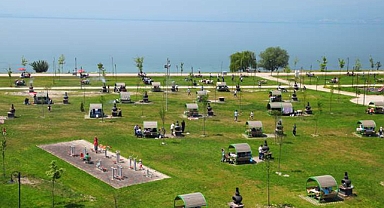 Vatandaş İsyan Etti: Gölpark Çöplüğe Döndü!