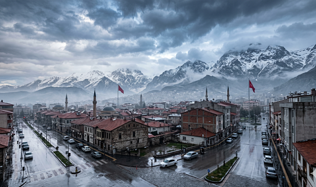 Arifiye’de 1 Mayıs Alarmı: Yeni Ay Sağanak Yağışla Merhaba Diyor!