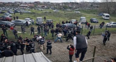 Arifiye’de Futbol Yerini Kavgaya Bıraktı!