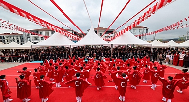 Arifiyemizde 23 Nisan Kutlamaları Büyük Katılımla Gerçekleşti, Minikler Göz Doldurdu!