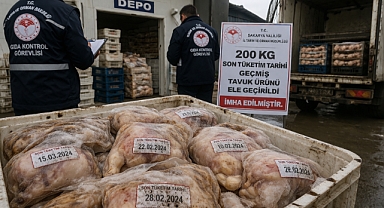 HALKIN SAĞLIĞIYLA OYNADILAR! 200 KİLO BOZUK TAVUK YAKALANDI!