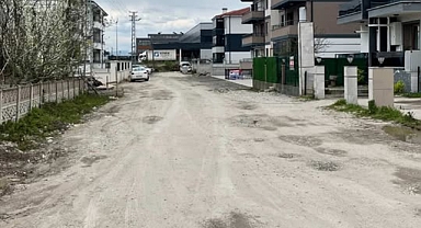 Hanlı Mahallesi’nde Yol İsyanı: Sokaklar Köstebek Yuvası!