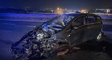 İlçemiz Arifiye’de Feci Kaza! Otomobil Hurdaya Döndü