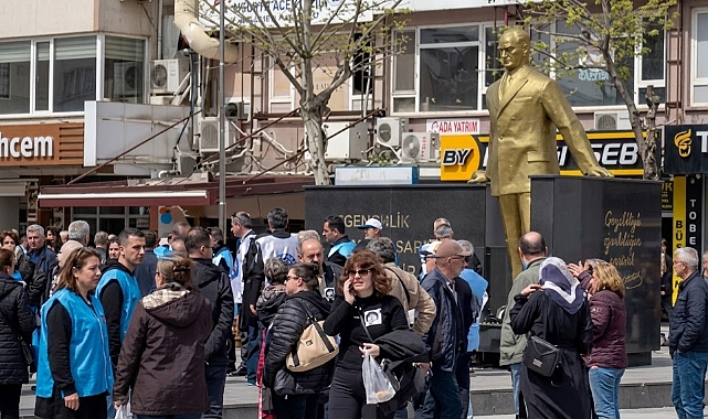 Sakarya'da Okullar Boş Kaldı: Binlerce Öğretmen Eylemde!