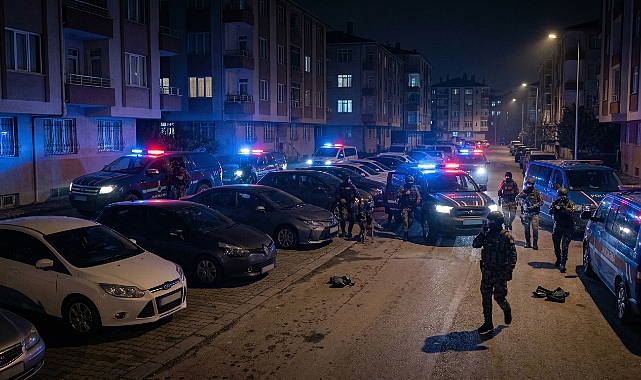 Sakarya Dahil 3 İlde DEAŞ Operasyonu! 8 Gözaltı