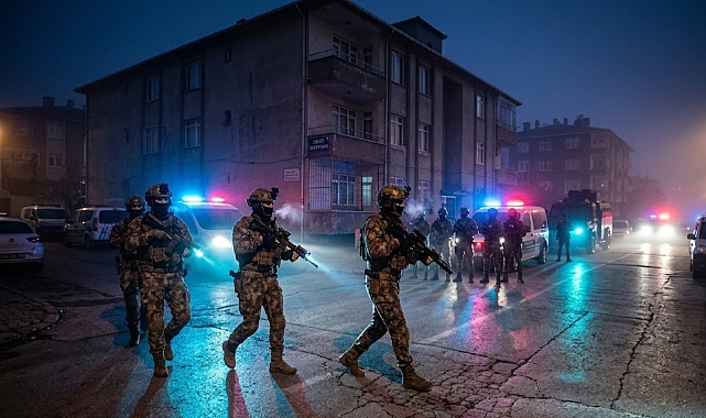 Türkiye Genelinde FETÖ Operasyonu! 19 Şüpheli Gözaltında!