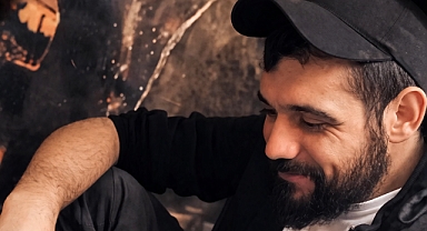 Yanan Araçta Bulunmuştu… Genç Adam Son Yolculuğuna Uğurlandı!