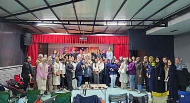 Arifiye Anaokulu'nda Anneler Günü Coşkusu! Veliler Unutulmaz Bir Gece Yaşadı
