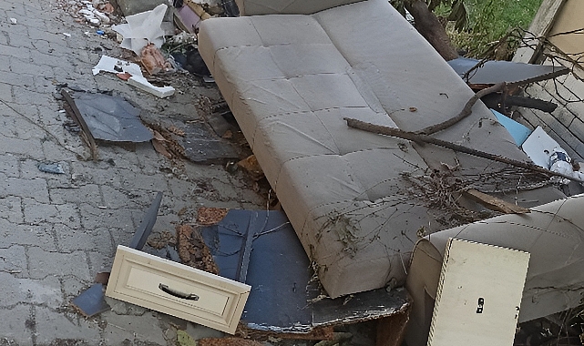 Arifiye Çoğu Sokak’ta Moloz ve Atık Tepkisi: Vatandaşlar Çözüm Bekliyor