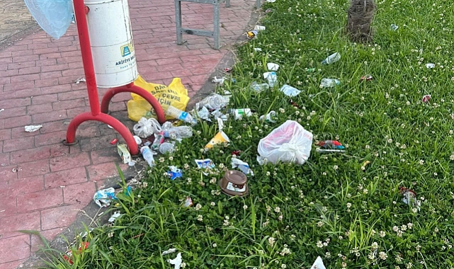 Arifiye’de Çocuk Parkındaki Kirlilik Tepki Çekti: Vatandaşlar Çözüm Bekliyor